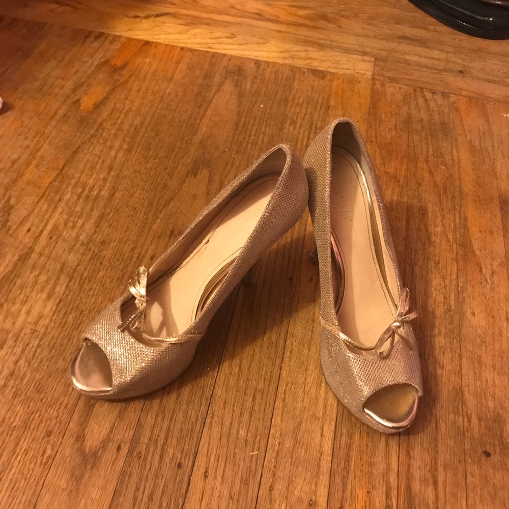 Enzo gold heels